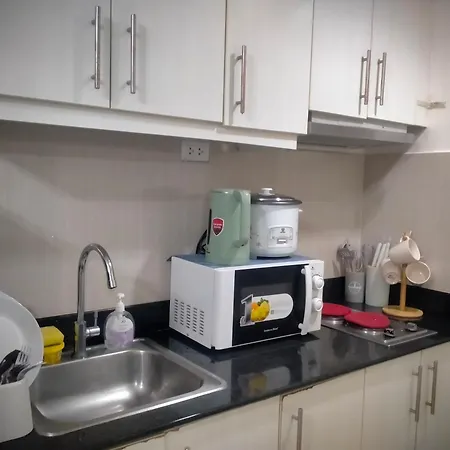 Sea Residences Moa Staycation In Pasay By R&D